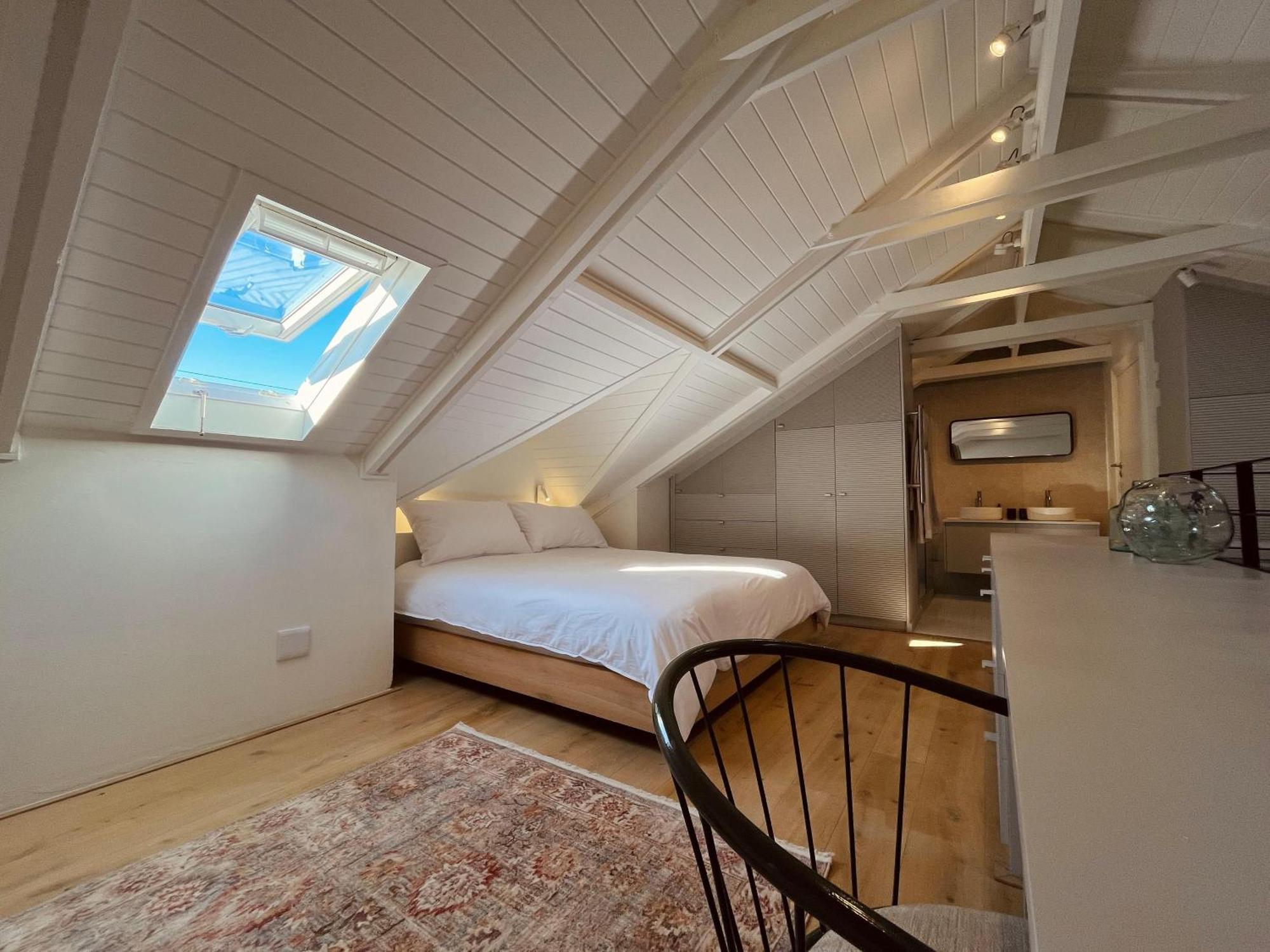 Modern Heritage Holiday home Cape Town